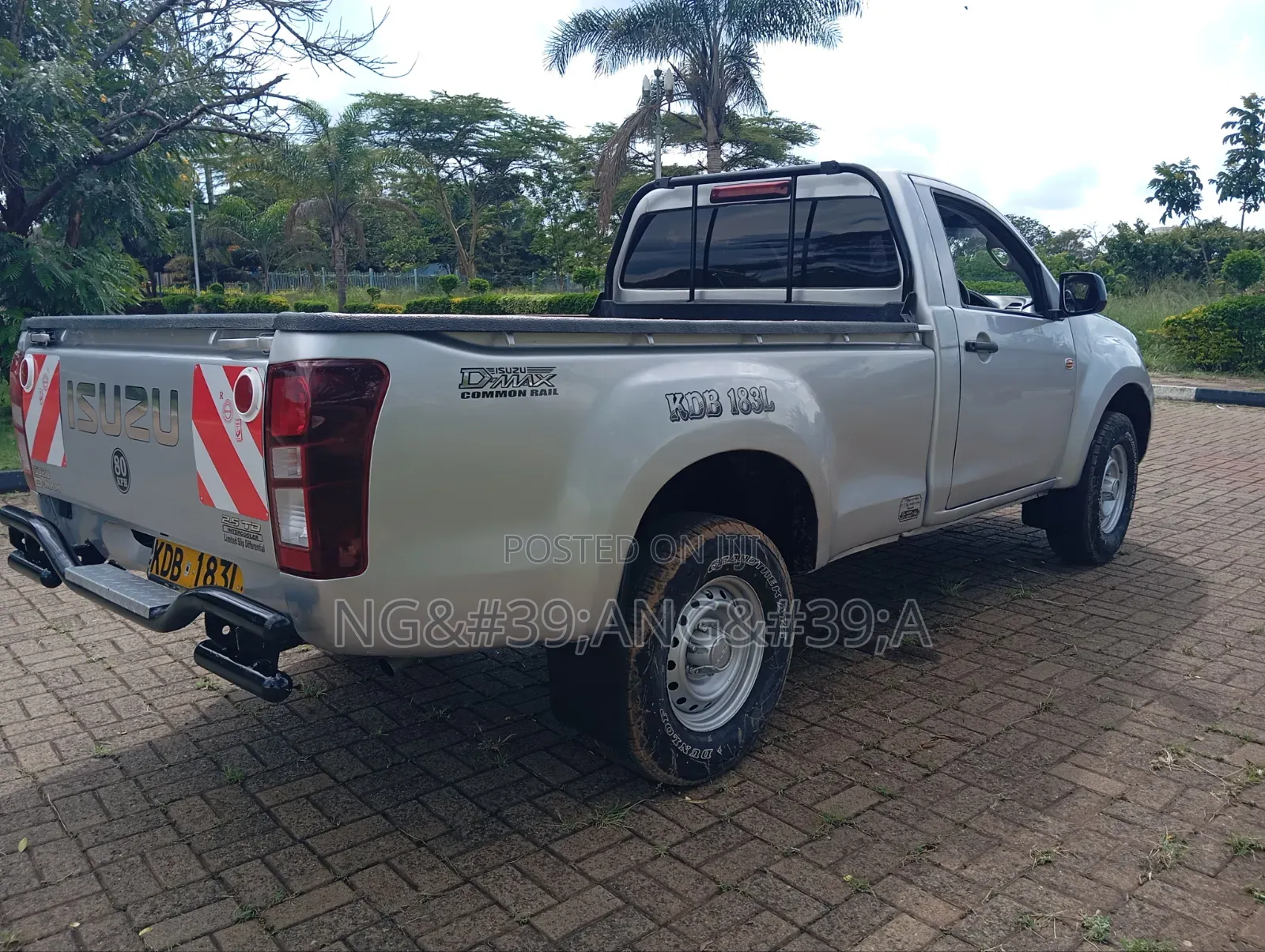 Isuzu D-MAX 2021 Silver