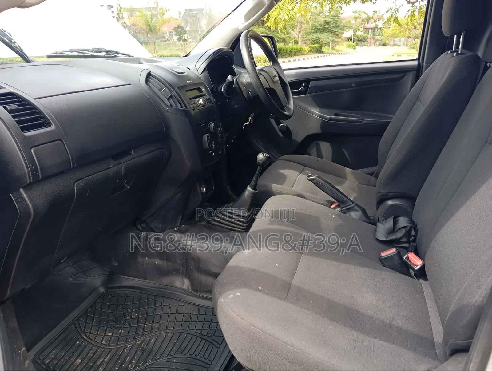 Isuzu D-MAX 2021 Silver