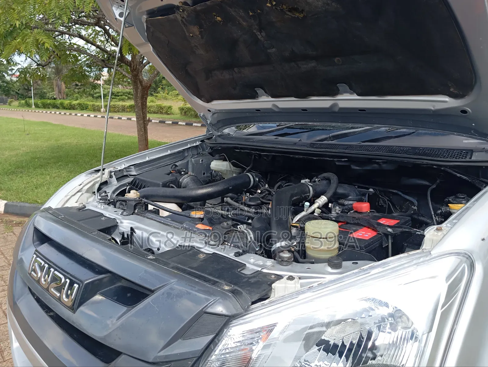 Isuzu D-MAX 2021 Silver