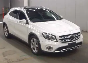 Mercedes-Benz GLA-Class 2019 White