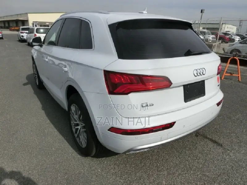 Audi Q5 2.0T Premium AWD quattro 2019 White