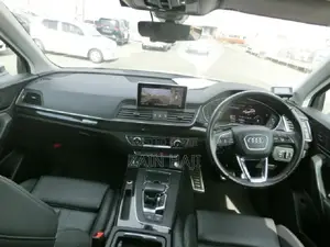 Audi Q5 2.0T Premium AWD quattro 2019 White