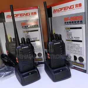 Walkie Talkie 888s With a High Capability Lion Battery and Earpiece