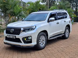 Toyota Land Cruiser Prado 2.8 D-4D 2015 White