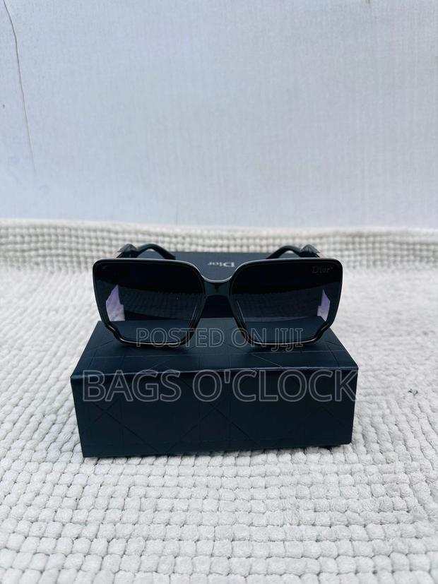 Designer Sunglasses - thumbnail 9