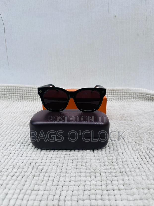 Designer Sunglasses - thumbnail 15
