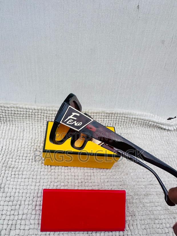 Designer Sunglasses - thumbnail 19