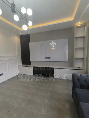 4bdrm Mansion in Membley for sale