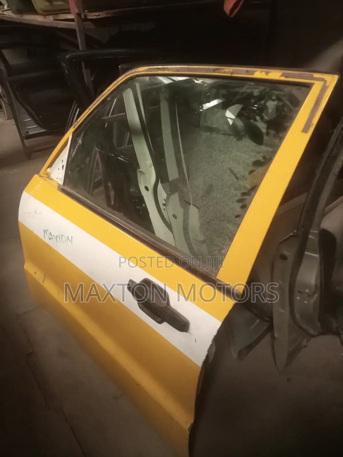 Pajero Shogun V93 Front Door Without Moulding