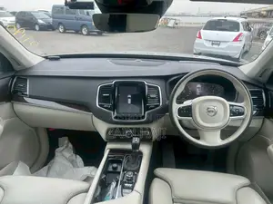 Volvo XC90 2019 Silver