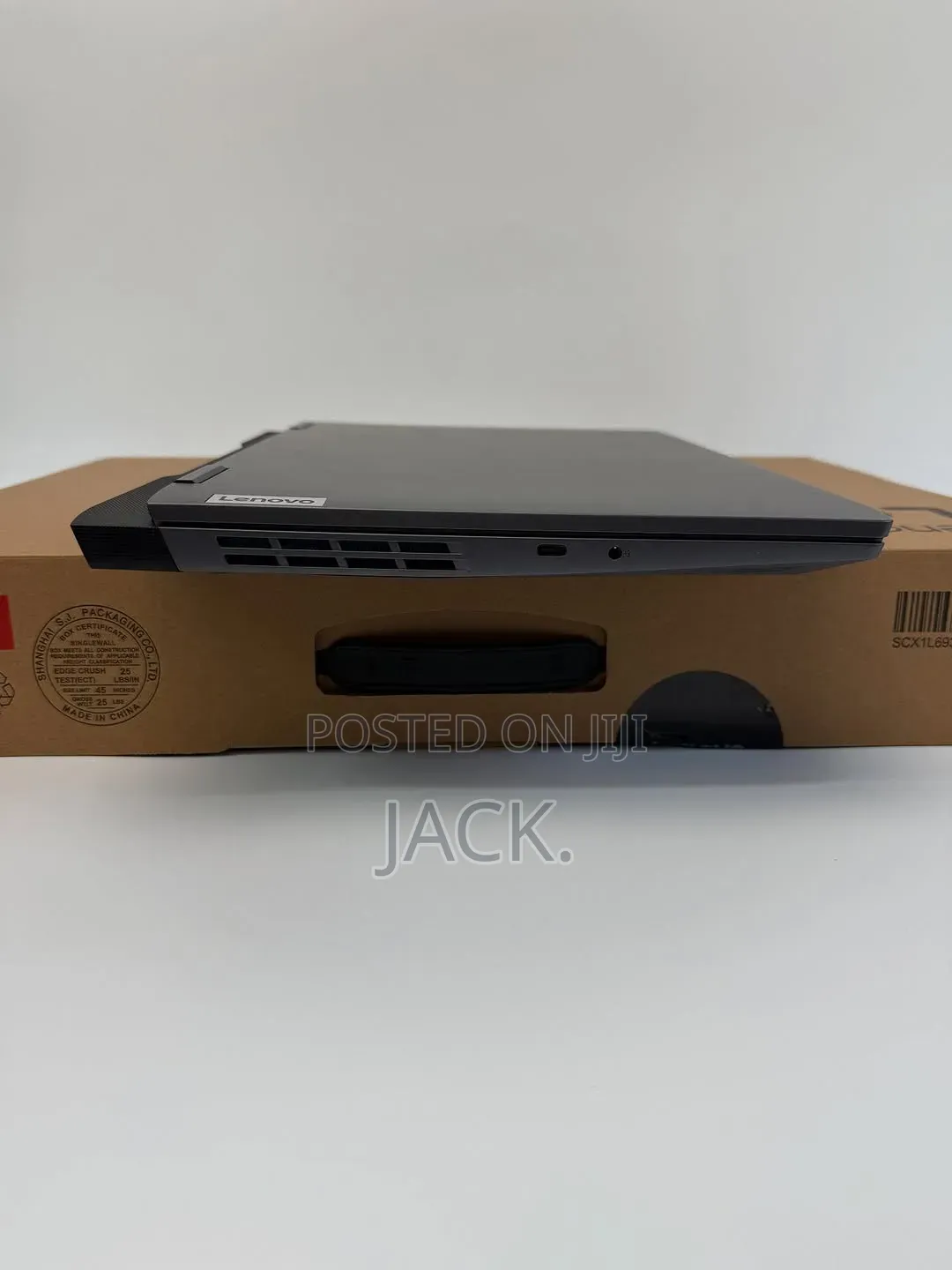 New Laptop Lenovo LOQ 15IRH8 16GB Intel Core i7 SSD 512GB