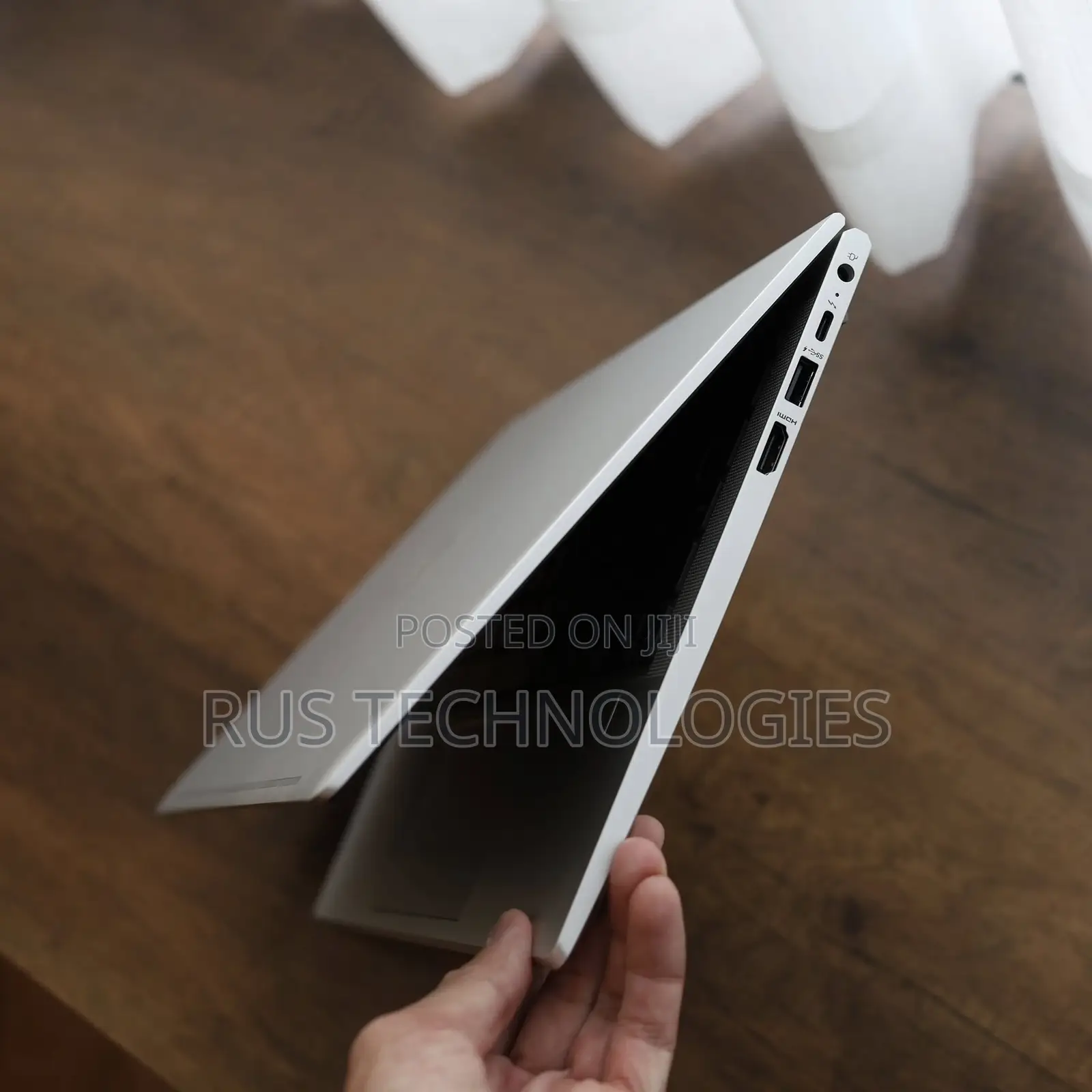 New Laptop HP EliteBook 640 G10 16GB Intel Core i7 SSD 512GB