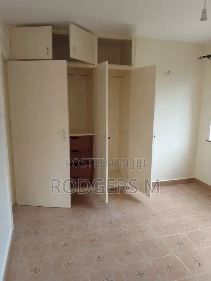 3bdrm Apartment in State House Area for rent