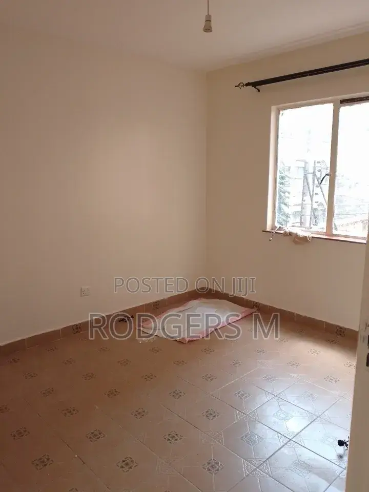 3bdrm Apartment in State House Area for rent