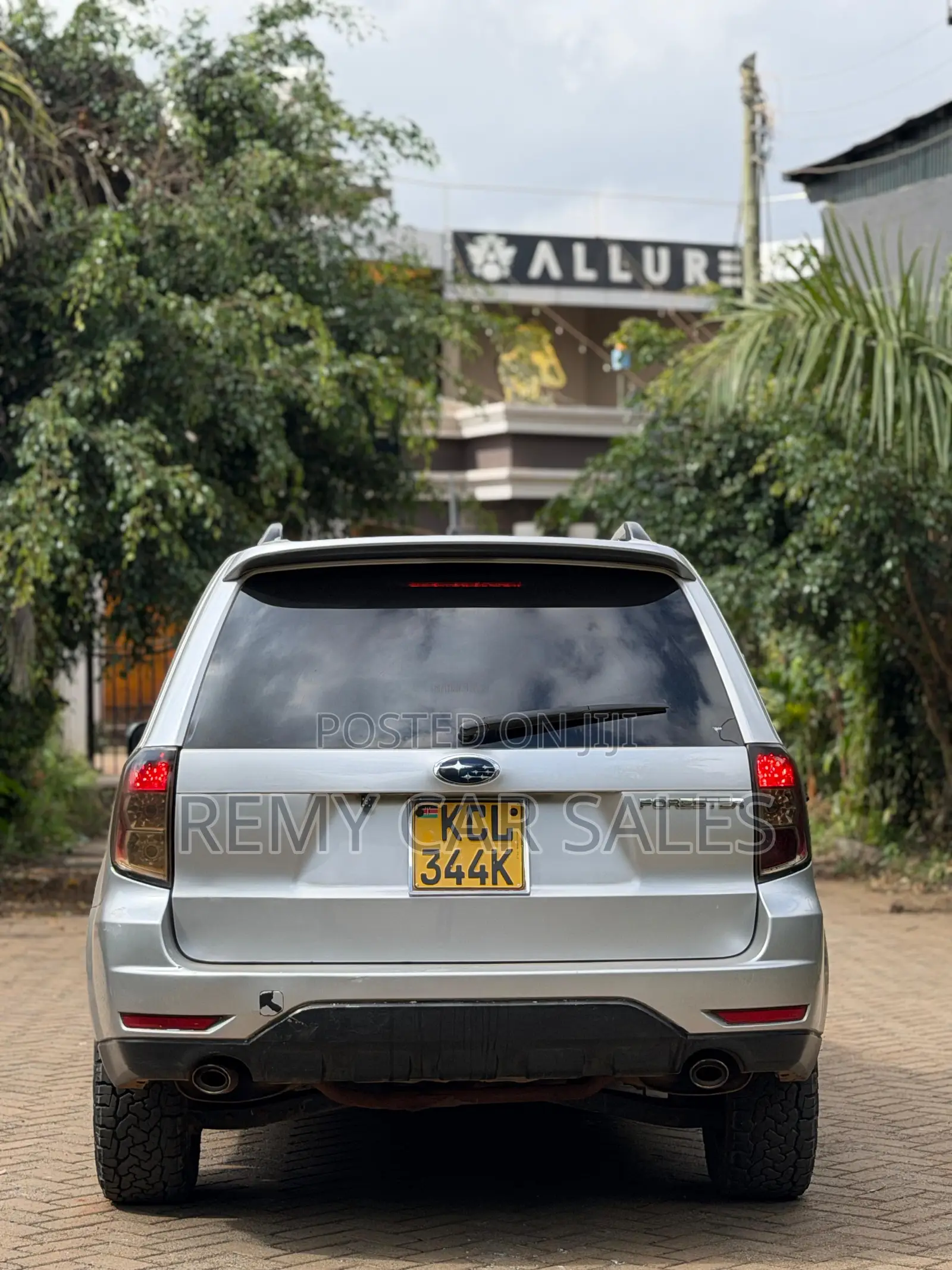 Subaru Forester 2010 Silver