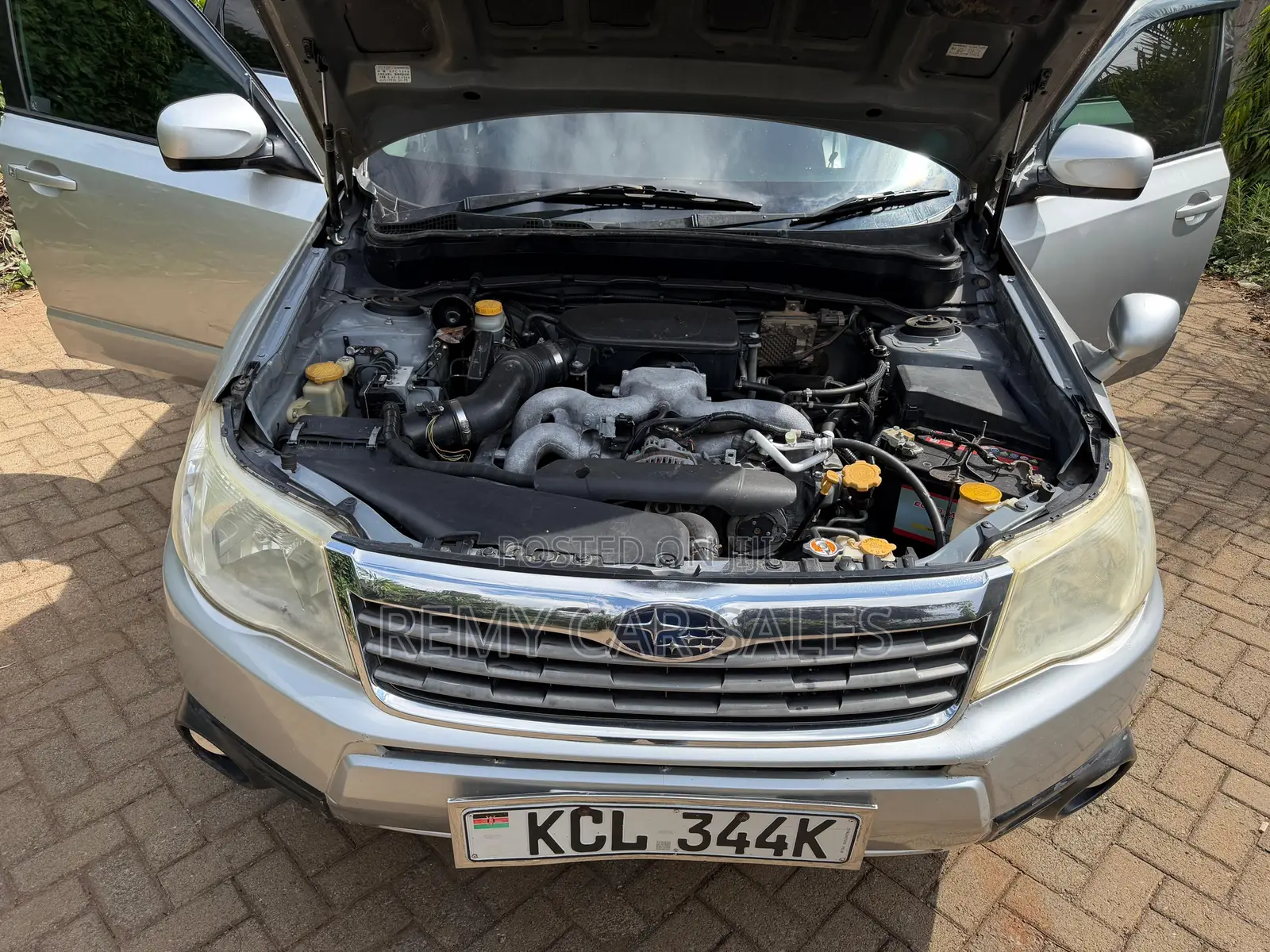 Subaru Forester 2010 Silver