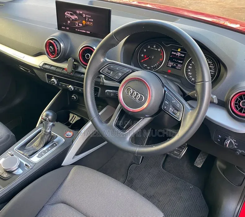 Audi Q2 2018 Red