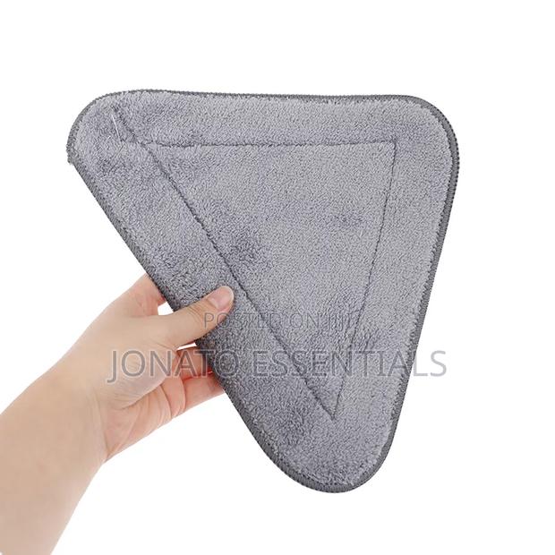 360° Rotating Triangle Mop for Wall, Ceiling Window Cleaning - thumbnail 5