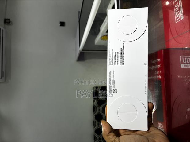 Apple Watch - thumbnail 2