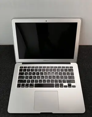 Laptop Apple MacBook Air 2017 8GB Intel Core i5 SSD 256GB