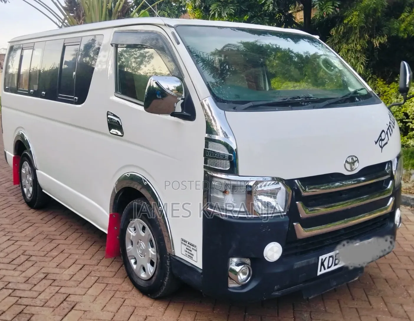 Toyota HiAce 2014 White