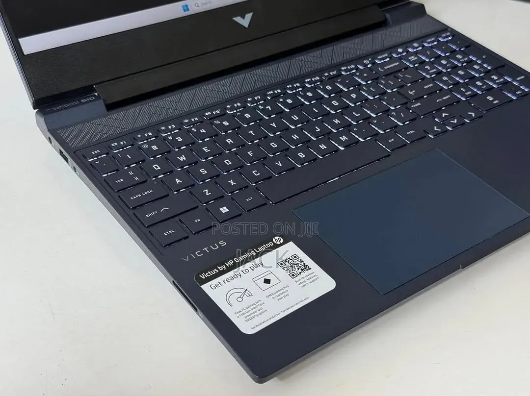 New Laptop HP Victus 15 24GB Intel Core i7 SSD 1T