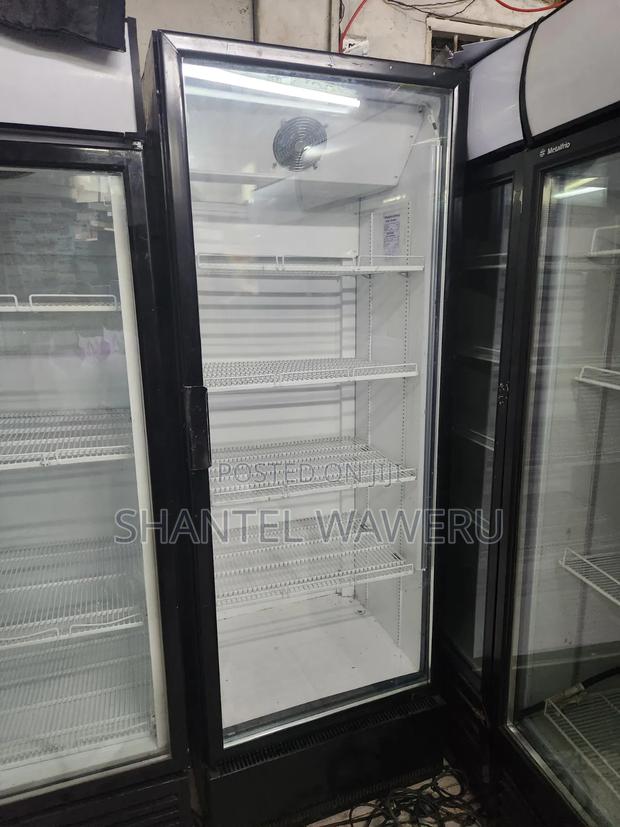 550litres Display Refrigerator - thumbnail 3