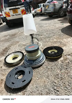 Commercial Floor Scrubber – Perfect for Shops Malls