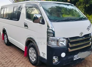 Toyota HiAce 2014 White