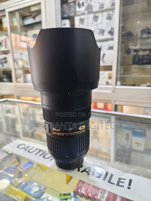 Nikon Af-S Nikkor 24-70mm F/2.8g Ed Lens