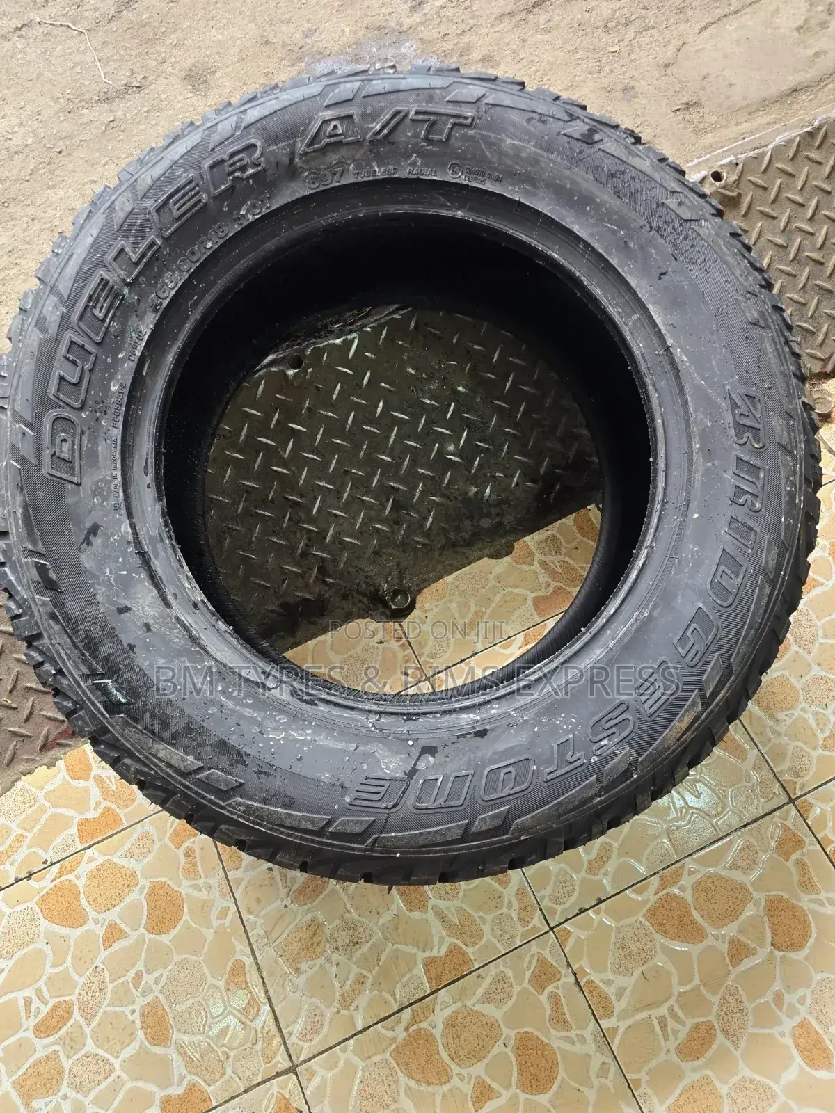 265 /60 R18 Bridgestone Tyres (All Terrein) Indonesia.