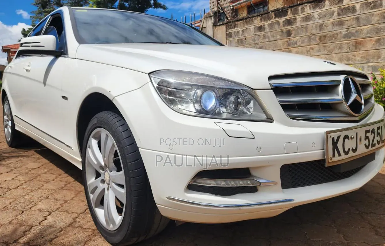 Mercedes-Benz E200 2010 White
