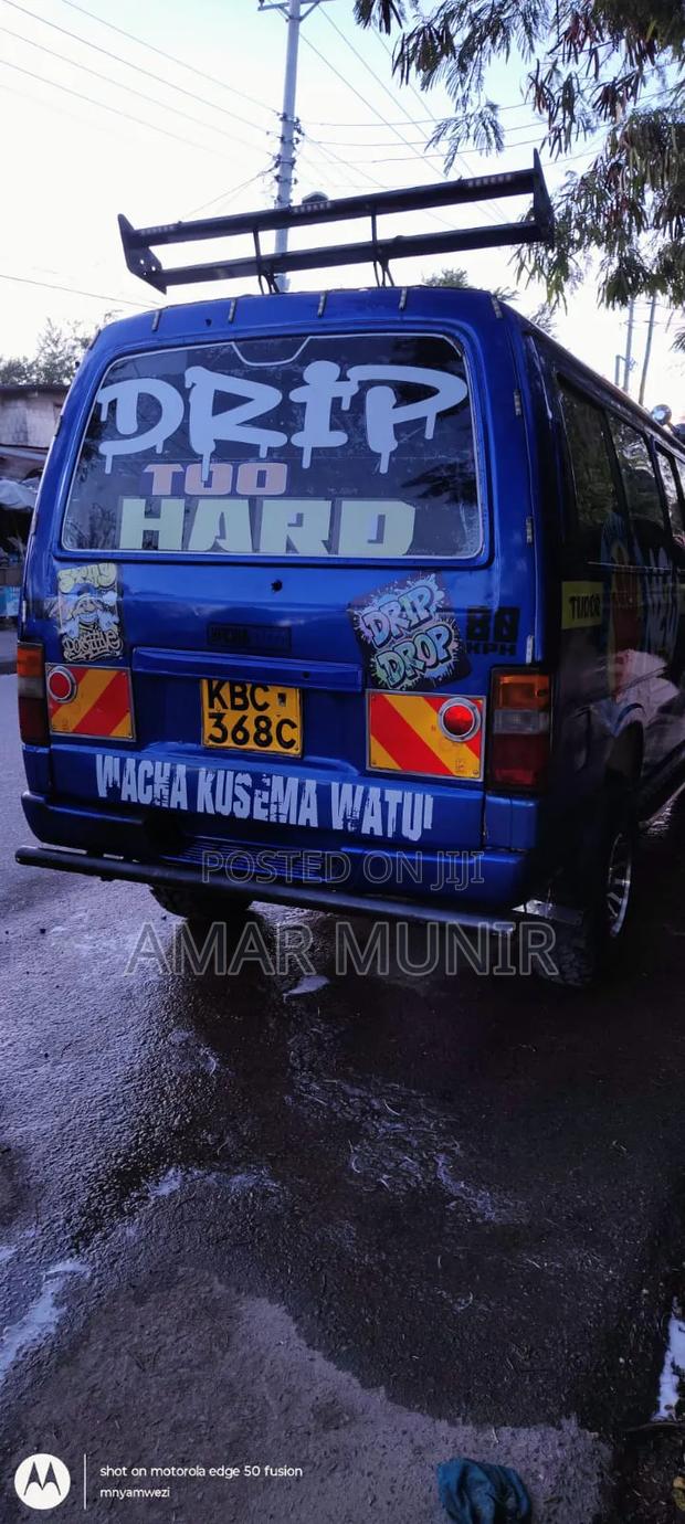 Nissan Caravan (Urvan) 2002 Blue - thumbnail 5