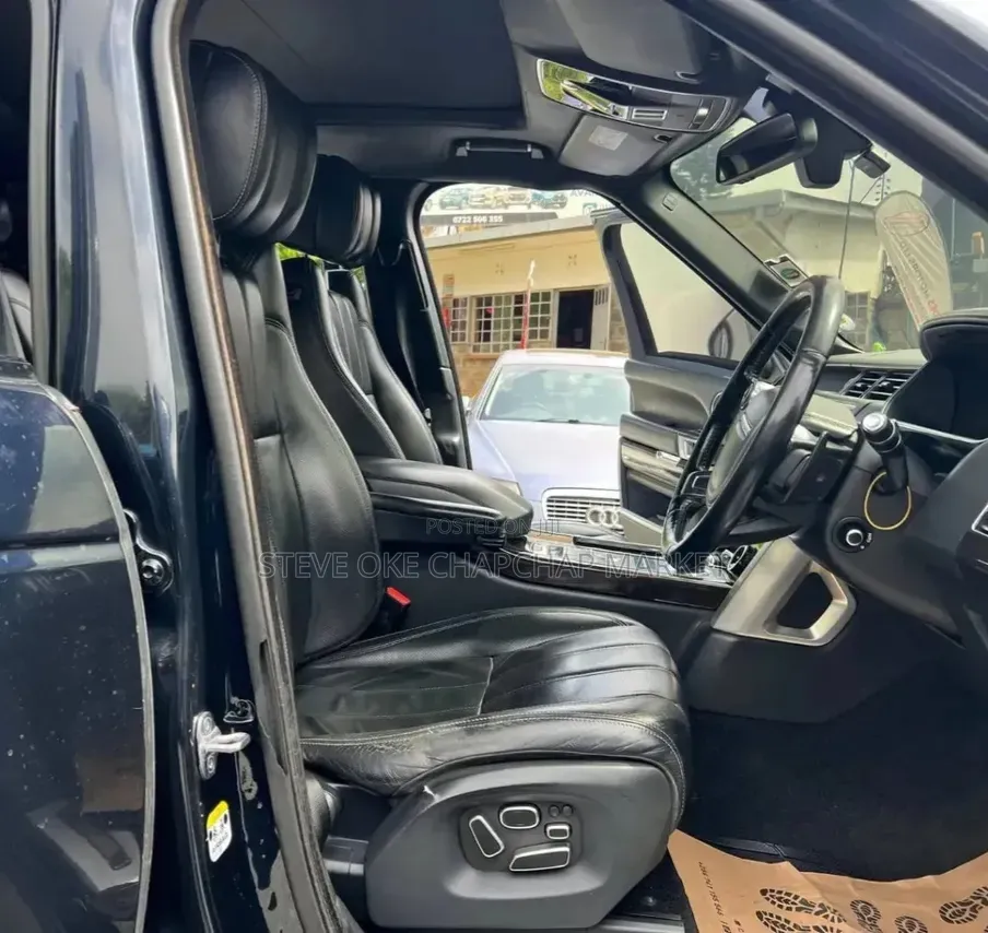Land Rover Range Rover Vogue 2013 Matt Black