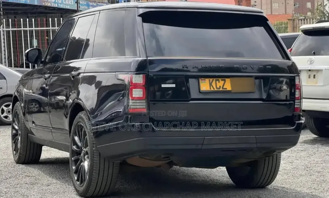 Land Rover Range Rover Vogue 2013 Matt Black