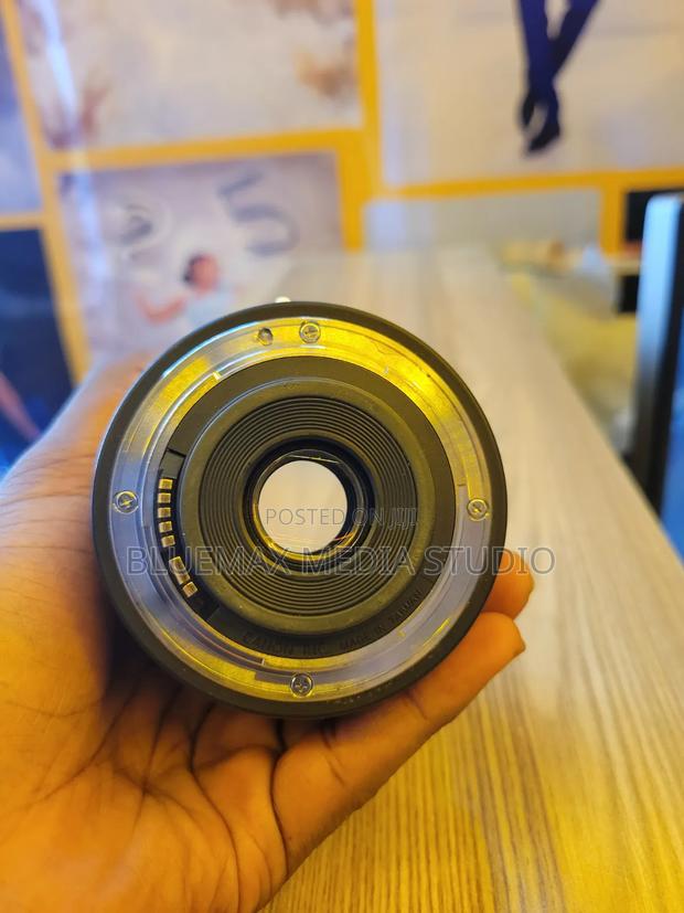 Canon Camera Lens 18-135mm - thumbnail 4