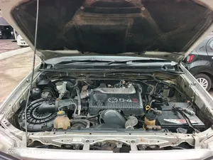 Toyota Hilux 2008 Silver
