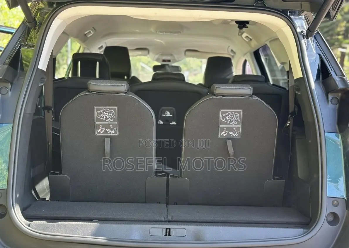 Peugeot 5008 2019 Blue