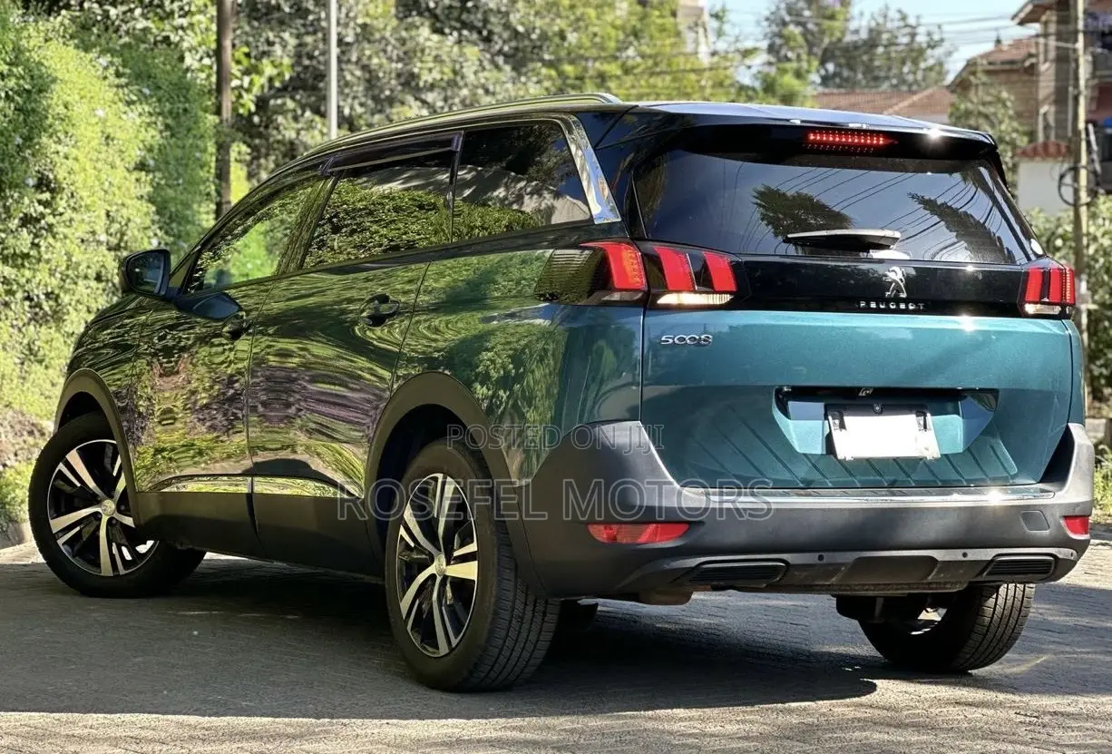 Peugeot 5008 2019 Blue