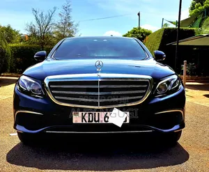 Mercedes-Benz E400 2018 Blue