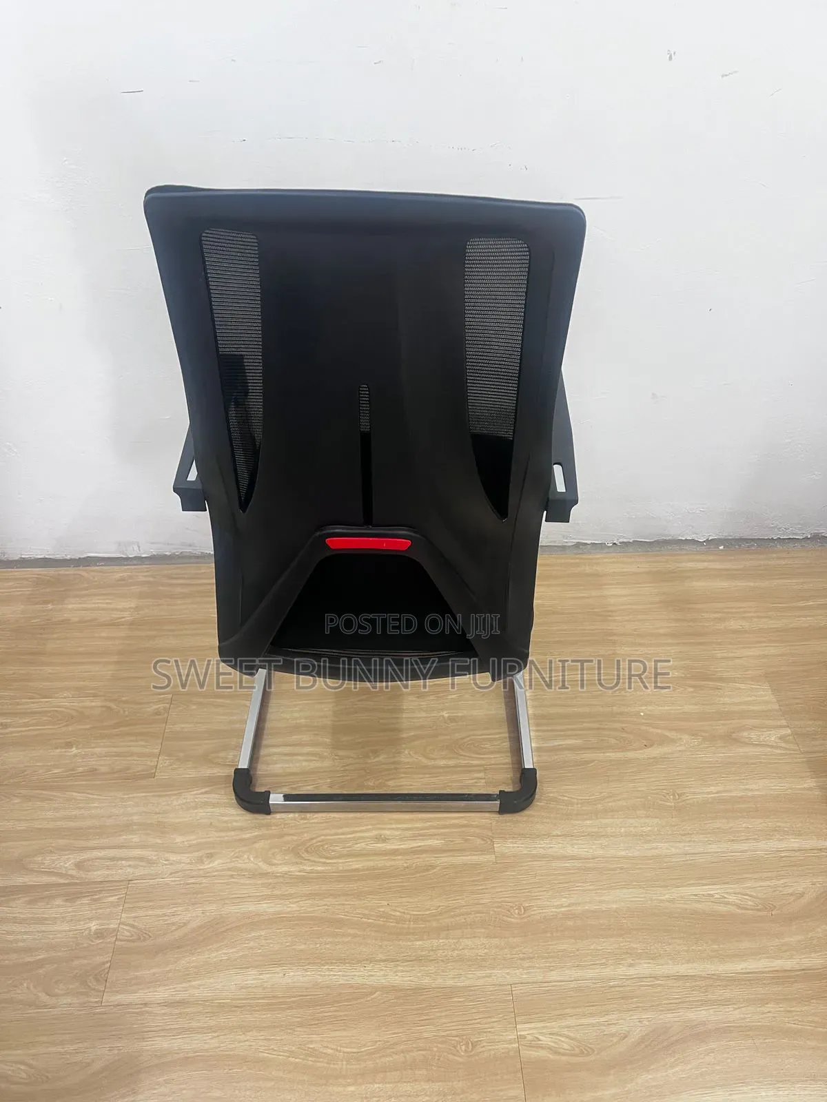 Unique Visitor Chairs