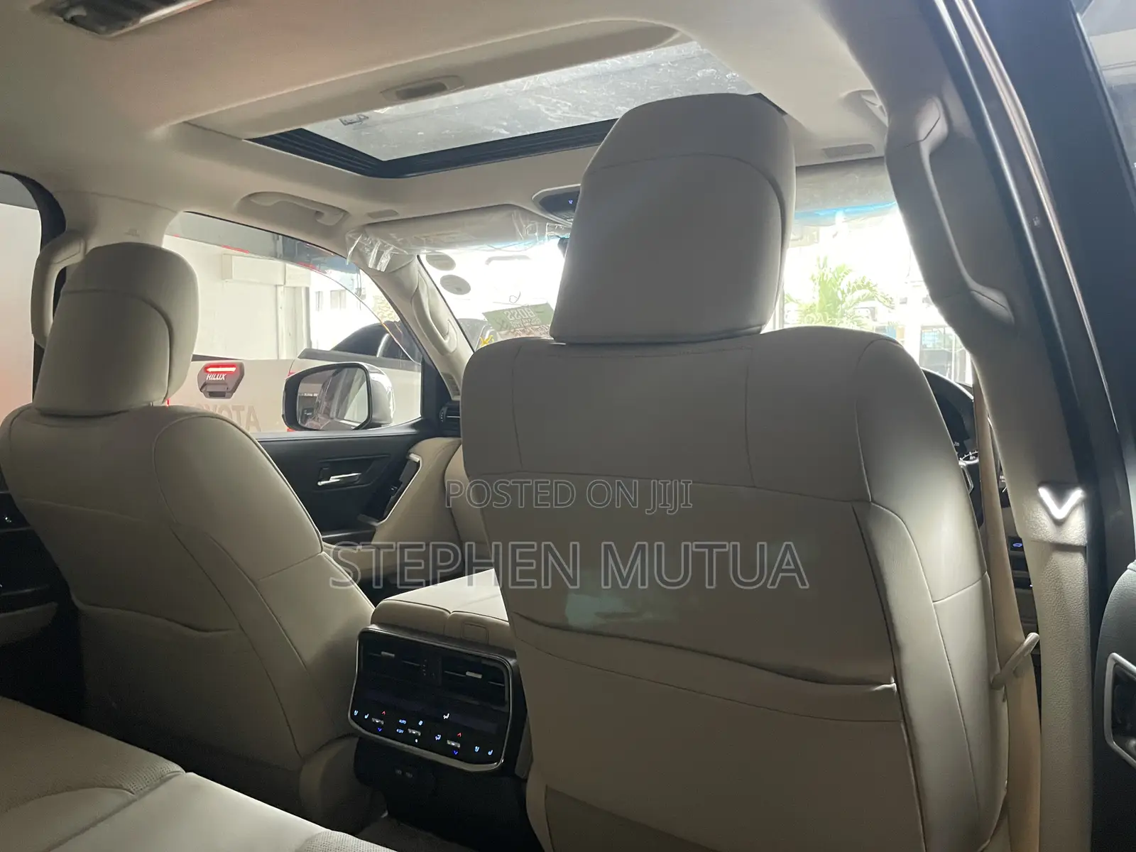 Toyota Land Cruiser LC300 2022 Gray