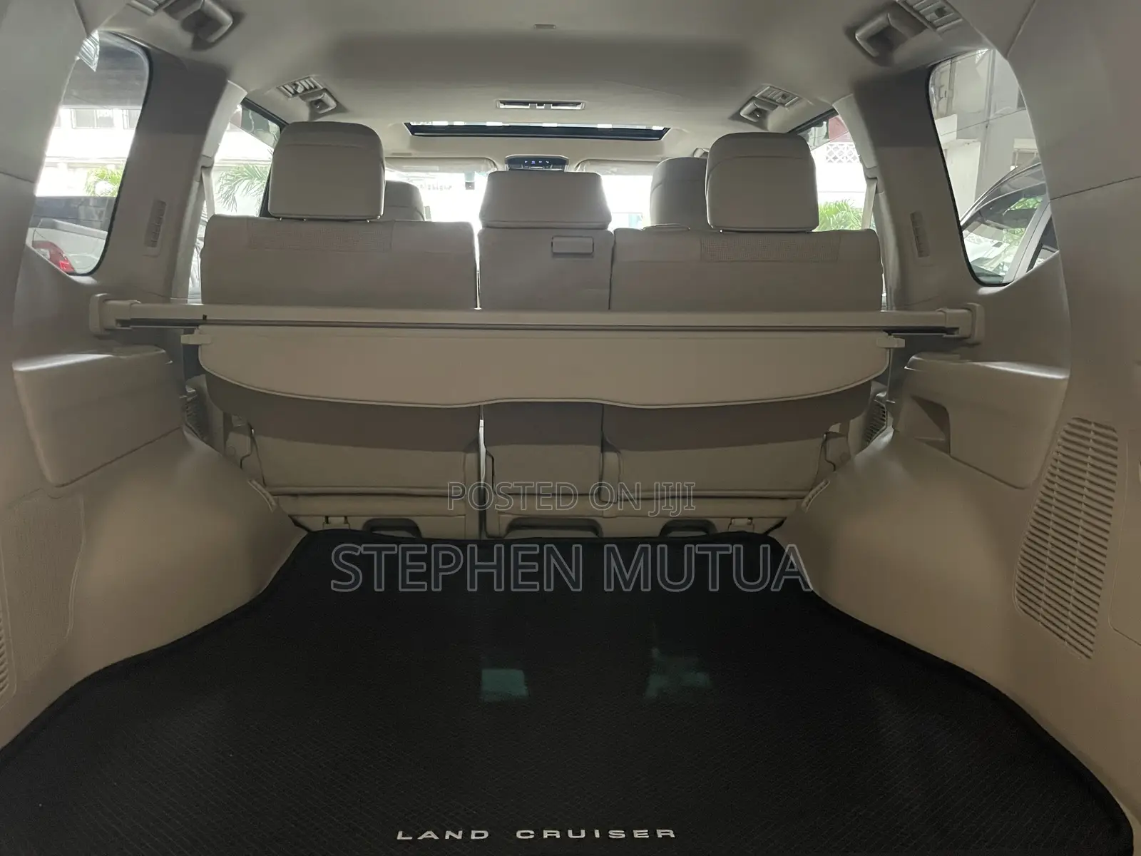 Toyota Land Cruiser LC300 2022 Gray