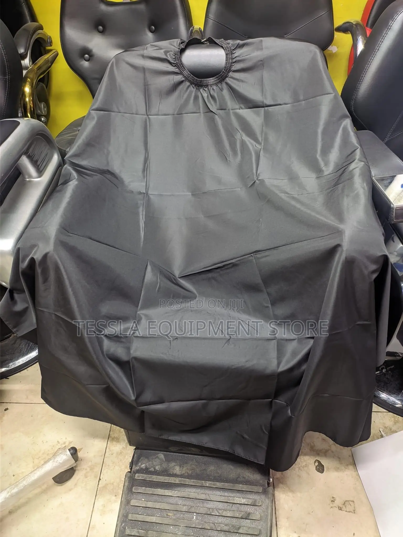 Black Barbershop Capes Gawns