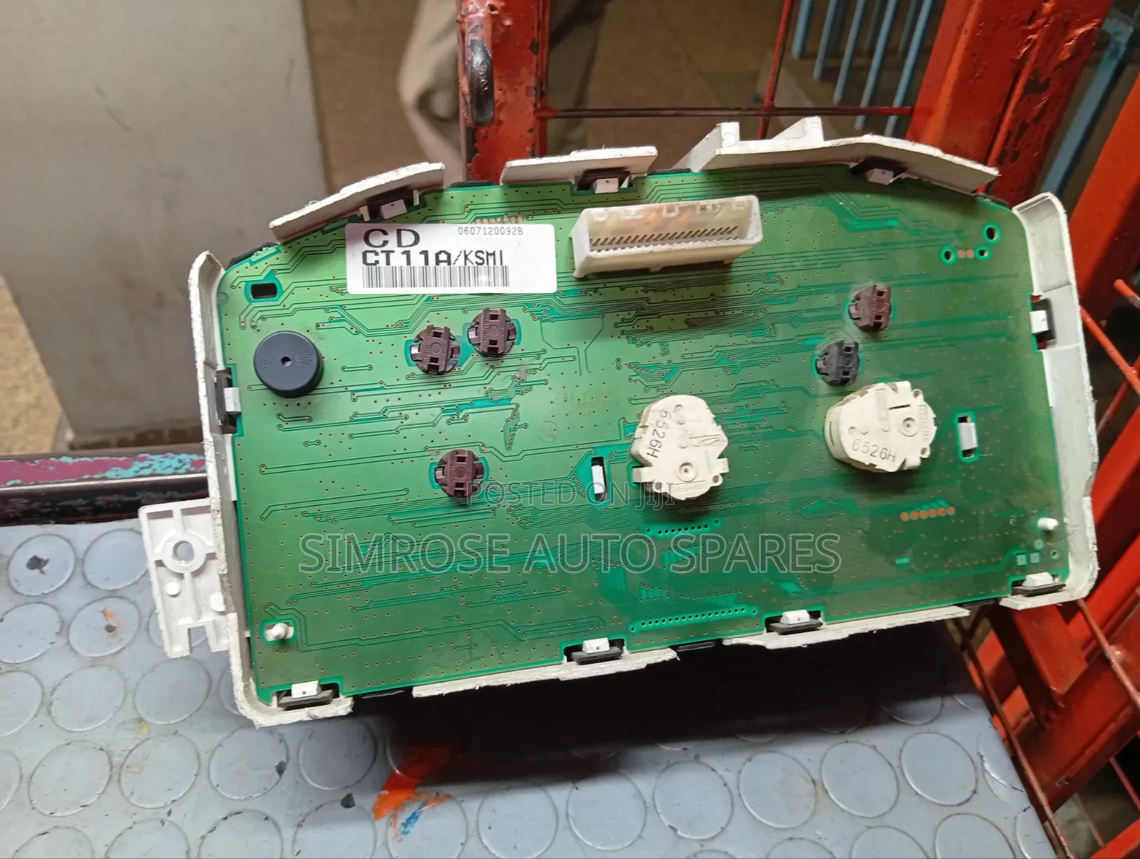 Dashboard Clock Nissan March