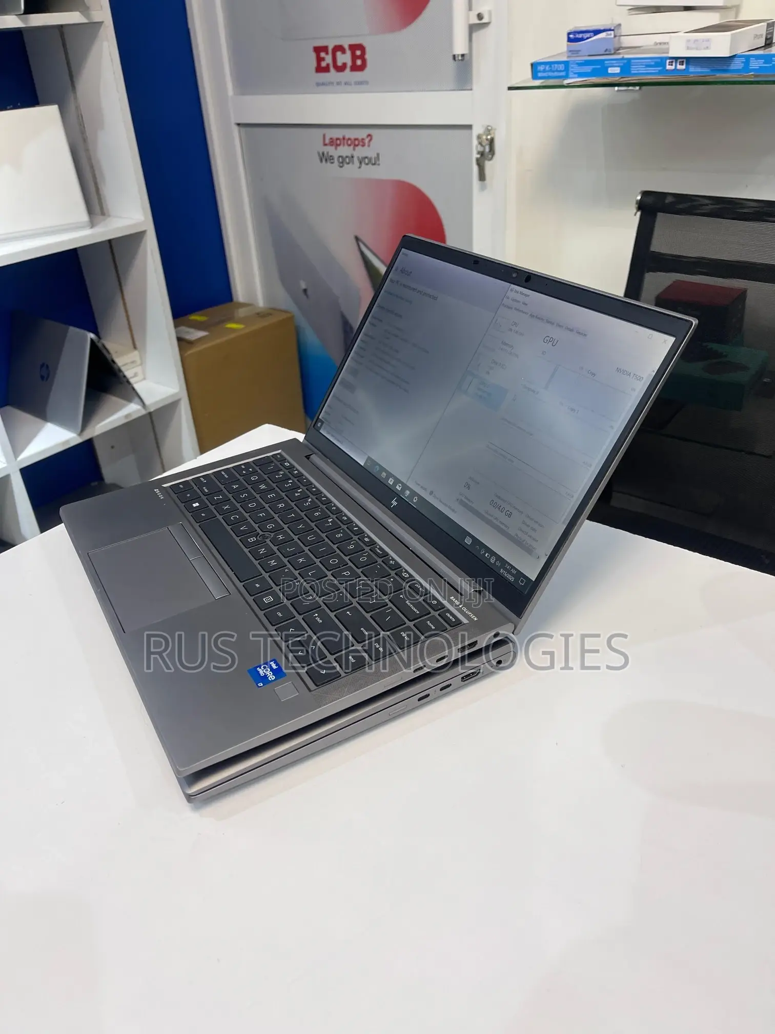 Laptop HP ZBook Firefly G8 16GB Intel Core i7 SSD 512GB