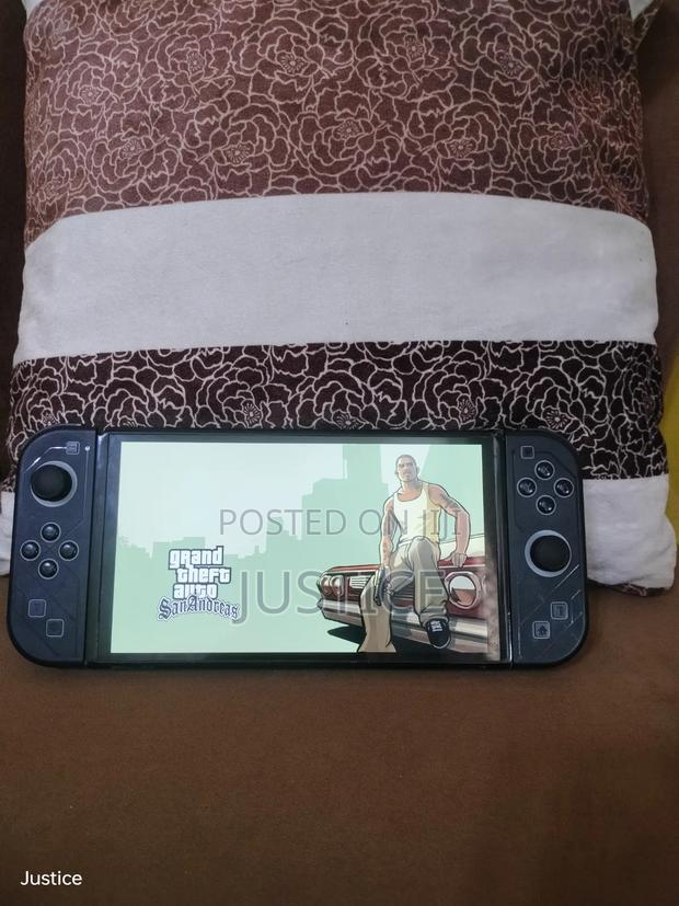 Nintendo Switch Oled - thumbnail 12