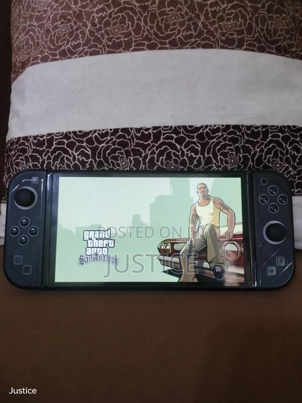 Nintendo Switch Oled - thumbnail 13