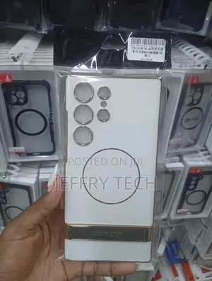 White Leather-Textured Protective Cover for Samsung Galaxy Ultra