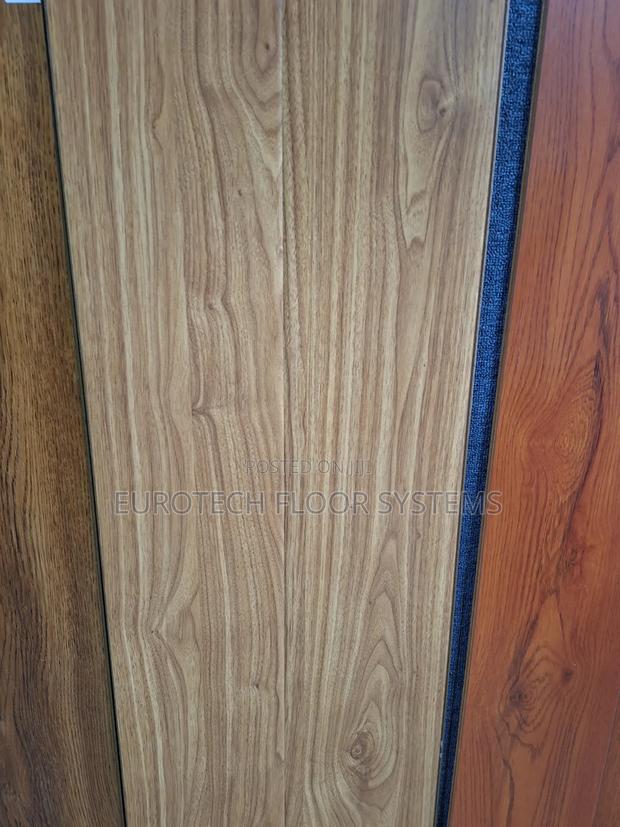 Laminates Flooring - thumbnail 3